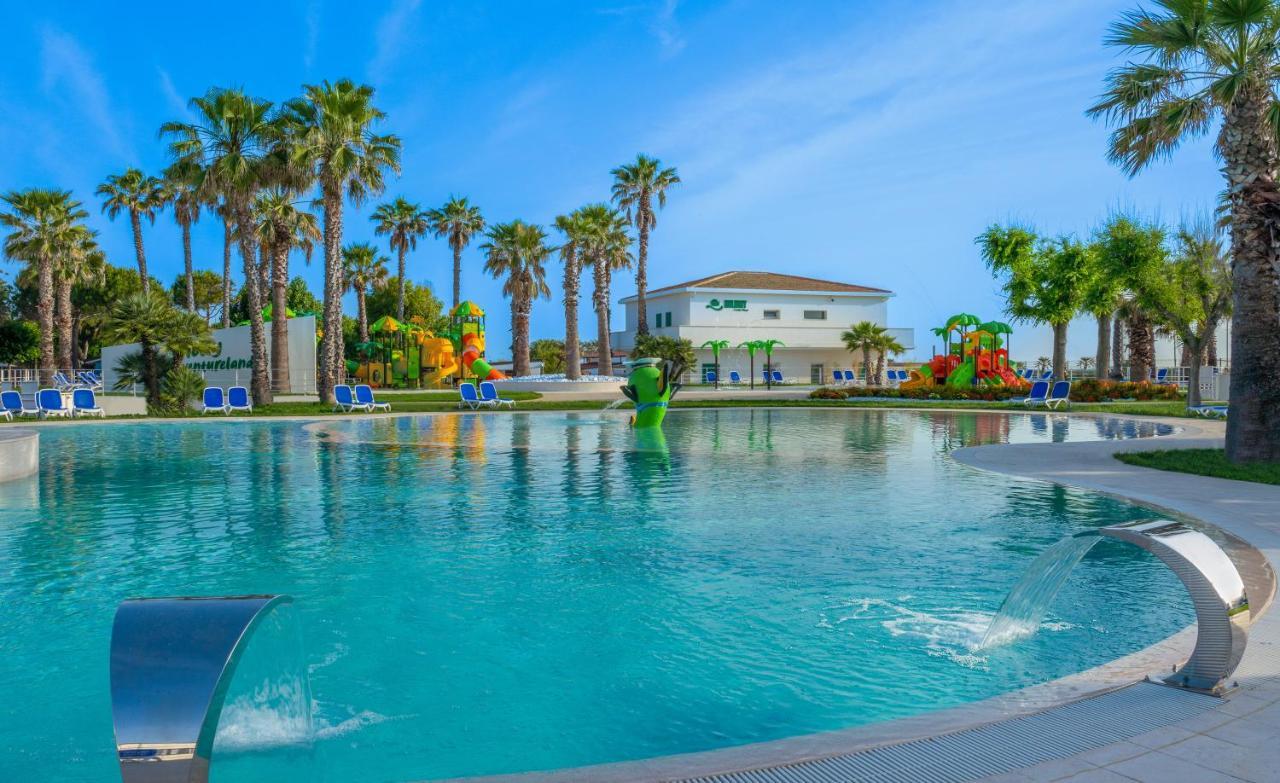 Holiday Family Village Porto SantʼElpidio Екстериор снимка